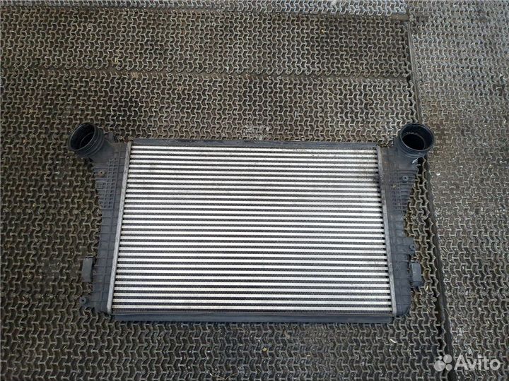 Радиатор интеркулера Volkswagen Touran, 2006
