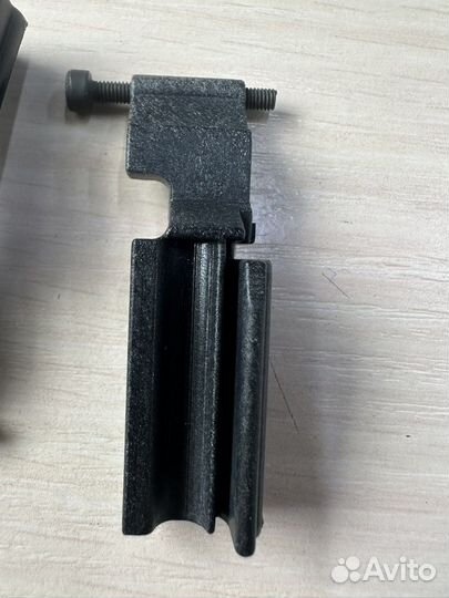 Крепеж шторки панорамы w211