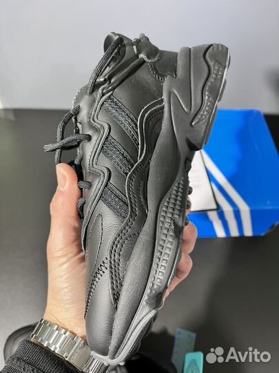 Adidas ozweego