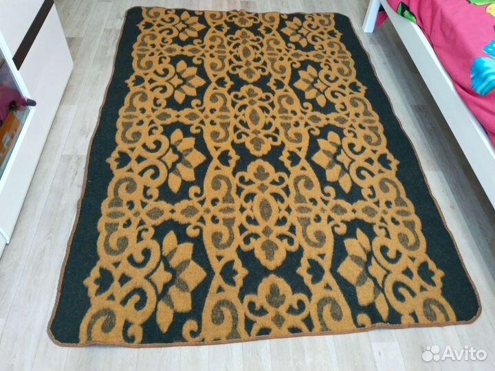 Одеяло шерстяное