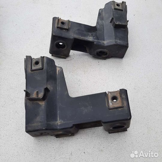 Кронштейн заднего бампера Volkswagen Jetta5 V Golf