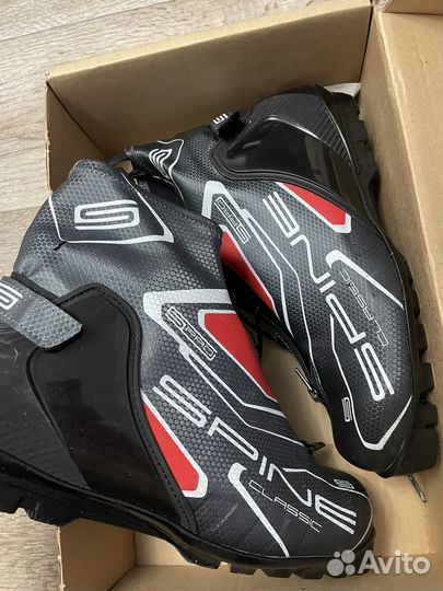 Лыжные ботинки