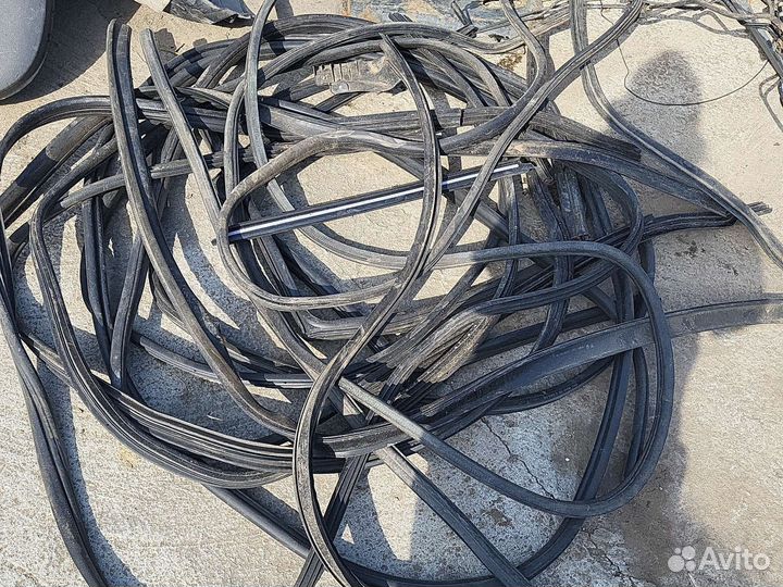 Renault duster 1, 2, ниссан террано - уплотнитель