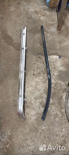 Салазки сдвижной двери VW Transporter T5 1.9