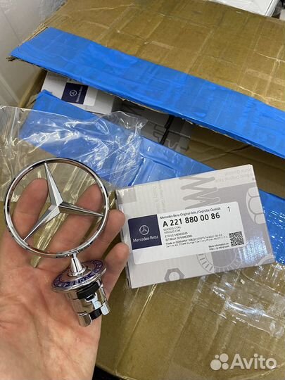 Эмблема на капот Mercedes W212 W221 W211 W204