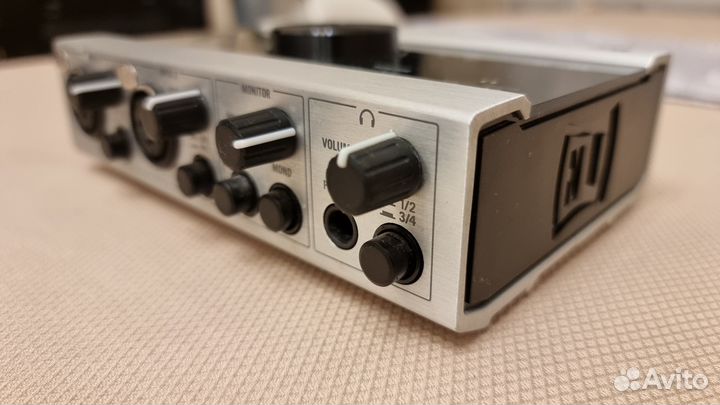 Native instruments komplete audio 6