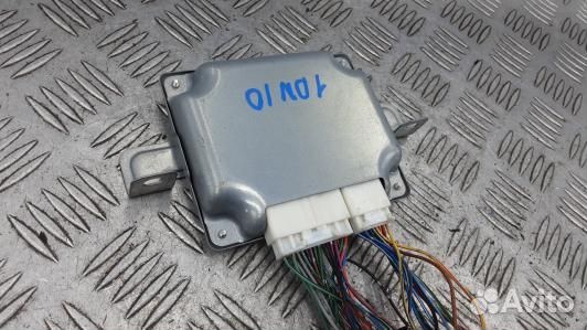 Блок управления mitsubishi pajero 4 (1DN10NC01)