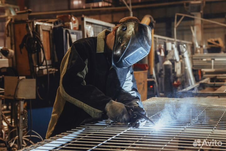 Сварщик на полуавтомат