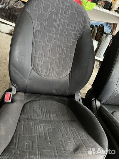 Сиденья на kia rio 3