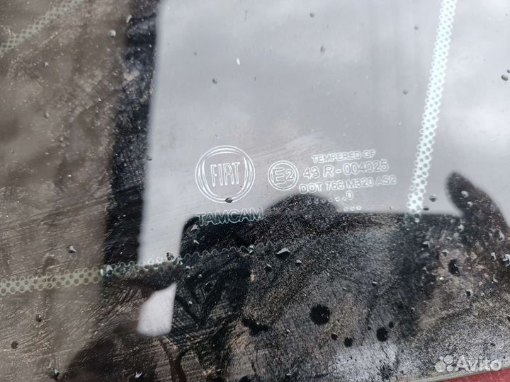 Форточка задняя левая/правая Fiat Linea