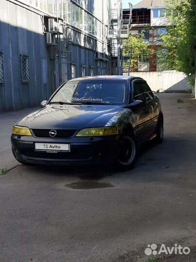 Opel Vectra 1.8 МТ, 2001, 295 000 км