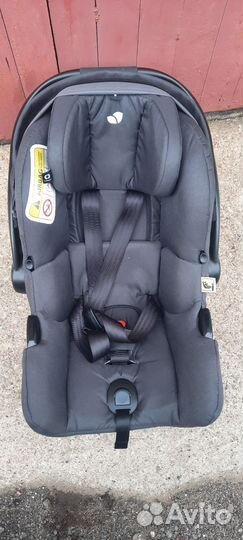 Автомобильное кресло