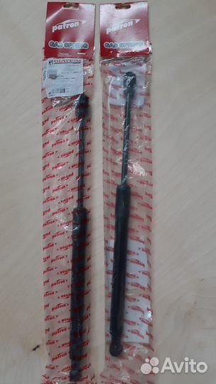 PQS406793 Амортизатор заднего стекла