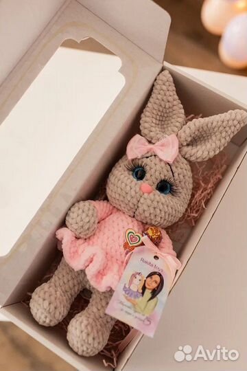 Вязаные игрушки заяц