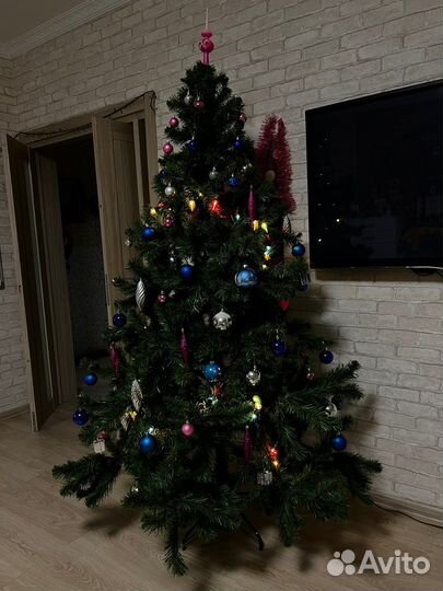 Елка искусственная 210