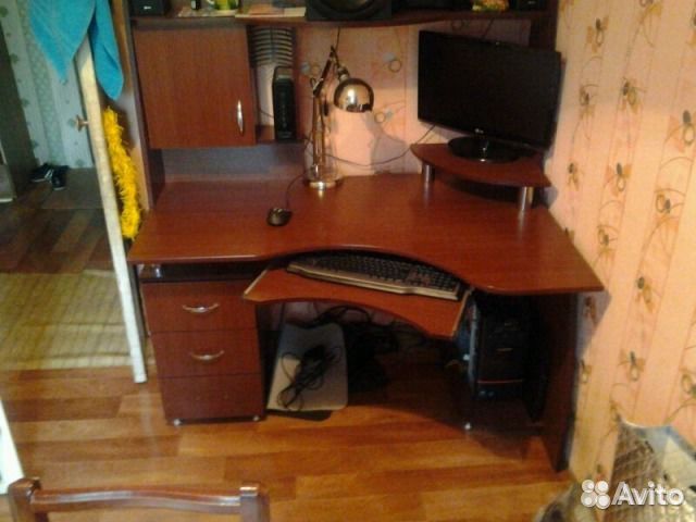 Стол компьютерный письменный продаю
