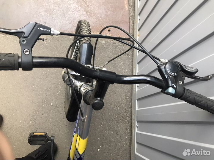 Велосипед б у размер колеса 20