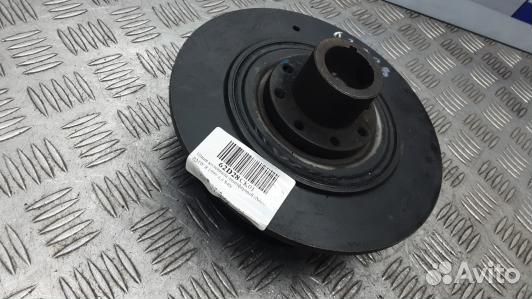 Шкив коленвала демпферный бензиновый BMW 8 E31 (62