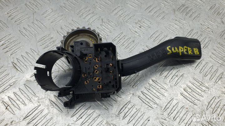 Переключатель поворотов подрулевой Skoda Superb 1