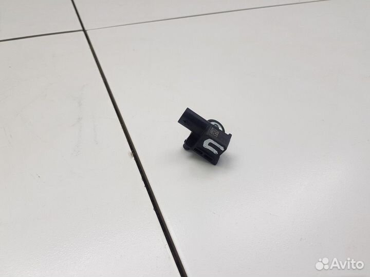 Датчик удара передний правый (Geely Coolray)