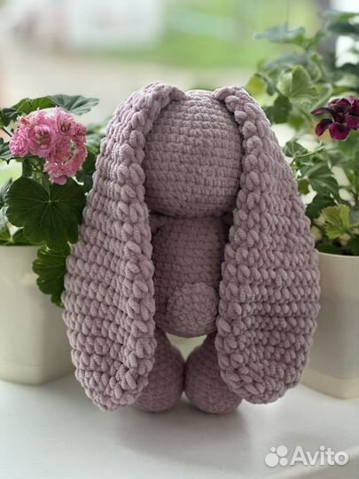 Плюшевый заяц амигуруми