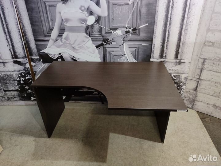 Стол эргономичный б/у 139х90х74 правый (22мм)