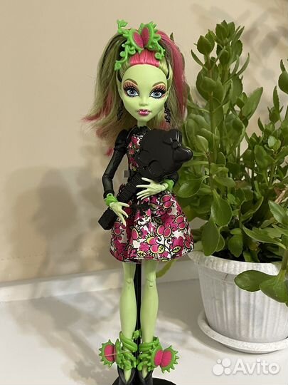 Кукла Монстер Хай Венера Gloom and bloom