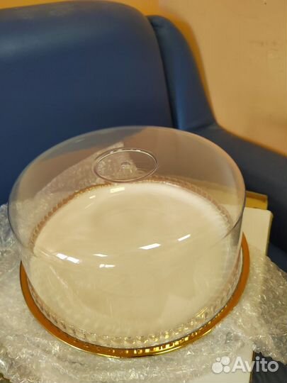 Тортовница с крышкой