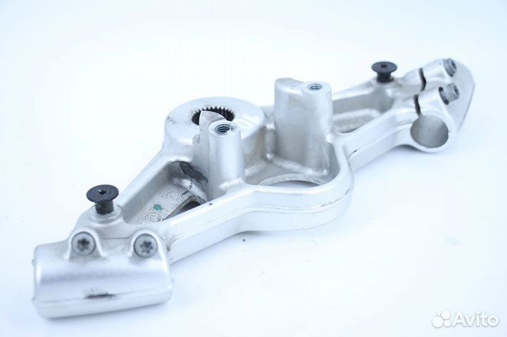 Планка упора для ног правая BMW 46717660154