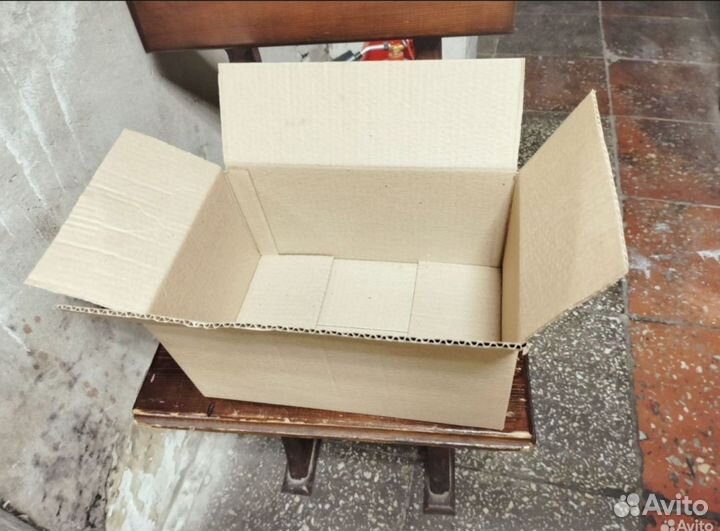 Коробки картонные бу