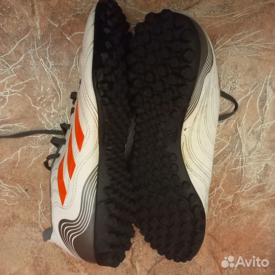 Adidas футбольные мужские кроссовки размер 43