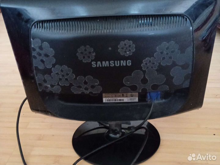 Монитор Samsung