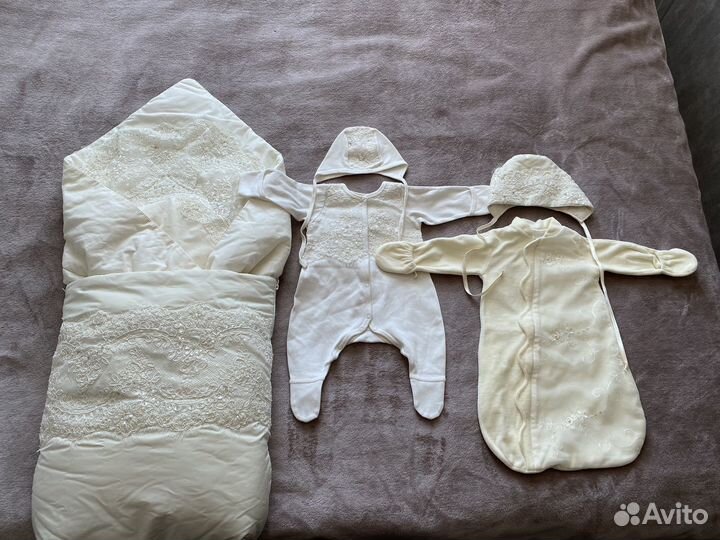 Комлект на выписку для девочки