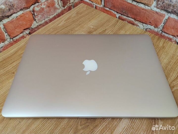 MacBook с SSD512 и процессором i7 Обмен