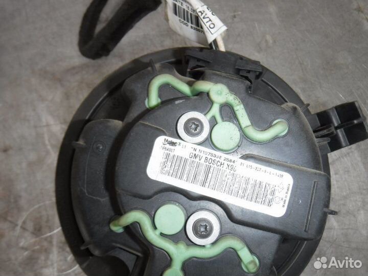 Моторчик отопителя Renault Logan K7M 2009