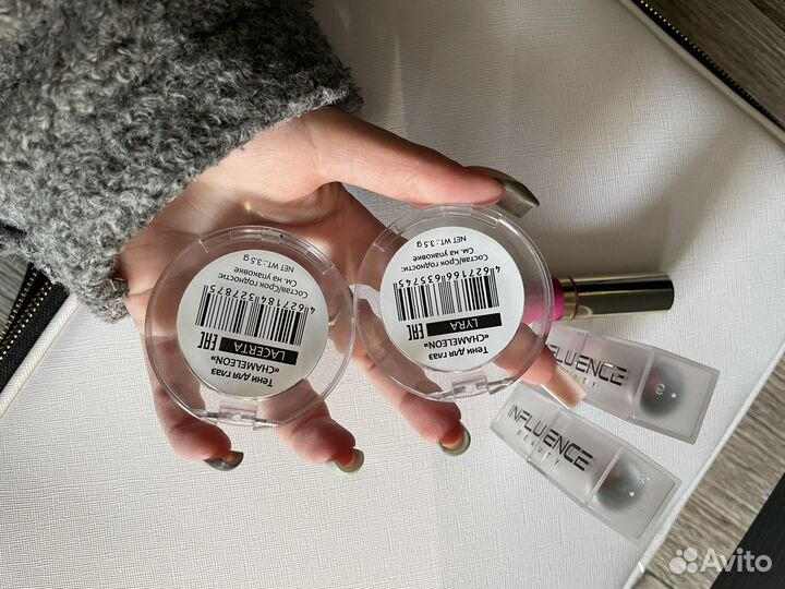 Лот косметики, тени, помады