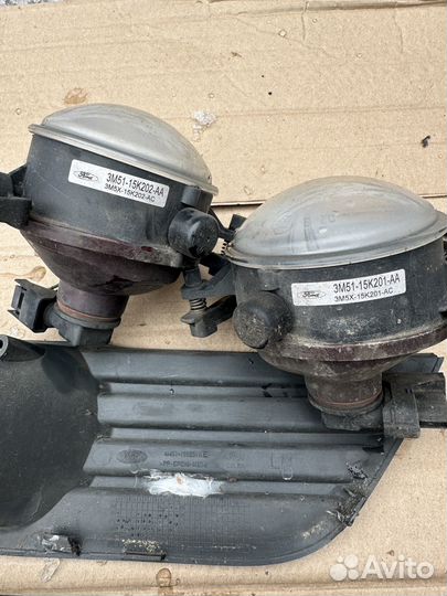 Противотуманные фары + решетки Ford focus 2