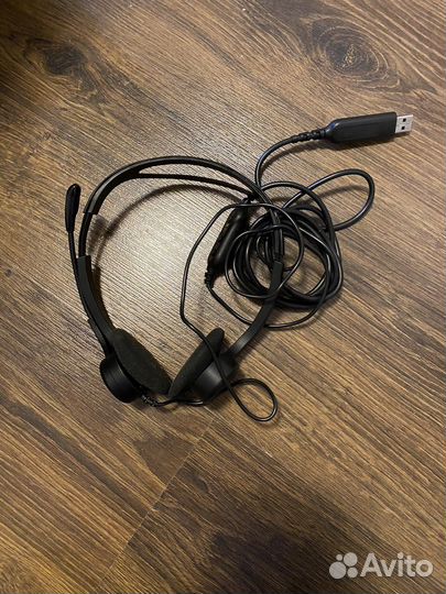 Наушники с шумоподавлением