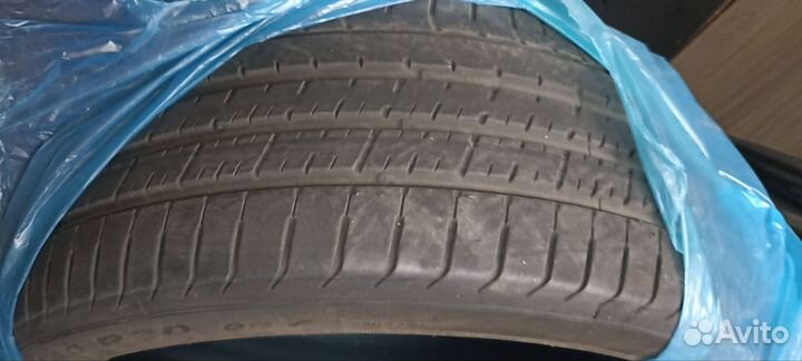 Pirelli P Zero 245/40 R20 Y