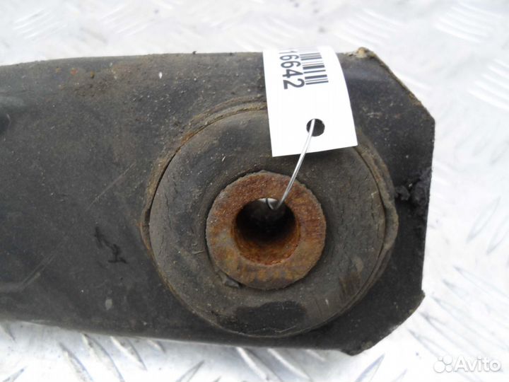 Рычаг передний правый нижний Jeep Grand Cherokee 2