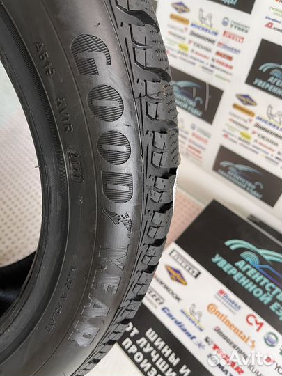 Goodyear UltraGrip Ice 2 215/55 R17 98T