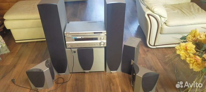 Домашний кинотеатр Jamo комплект акустики