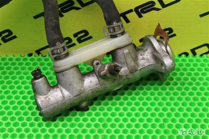 Главный тормозной цилиндр Toyota Corolla Spacio