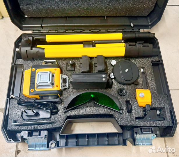 Лазерный уровень dewalt 16линий, с триногой