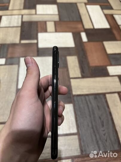 iPhone Xs, 64 ГБ