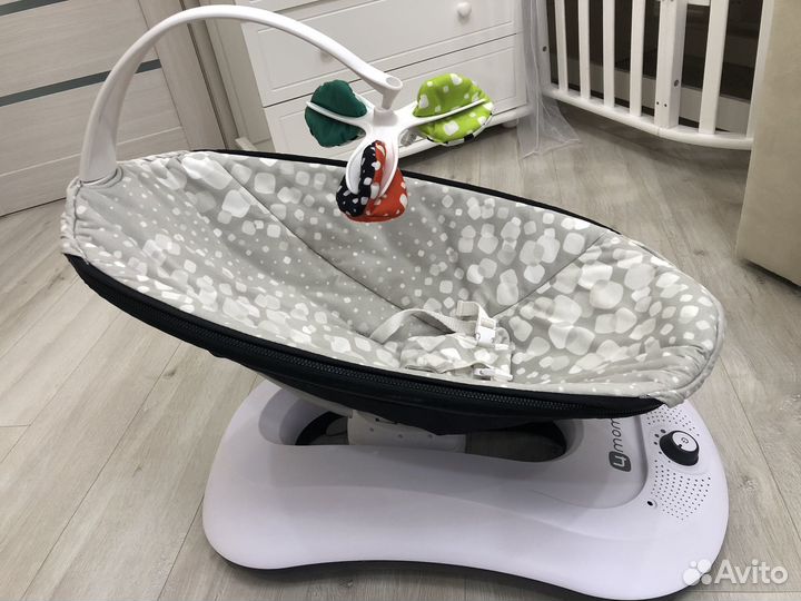 Детские электронные качели 4moms