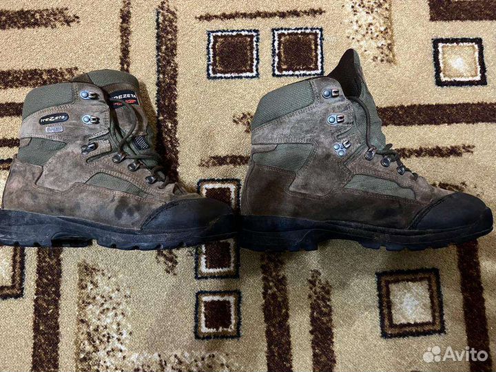 Ботинки горные