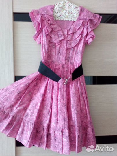 Продам платье на 4-6 лет