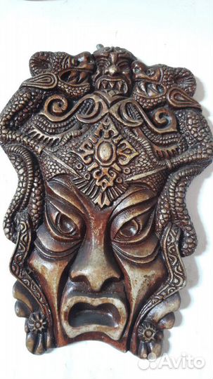 Антикварная лавка Маска