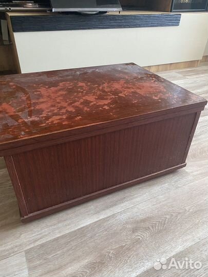 Машинка швейная Чайка -142М